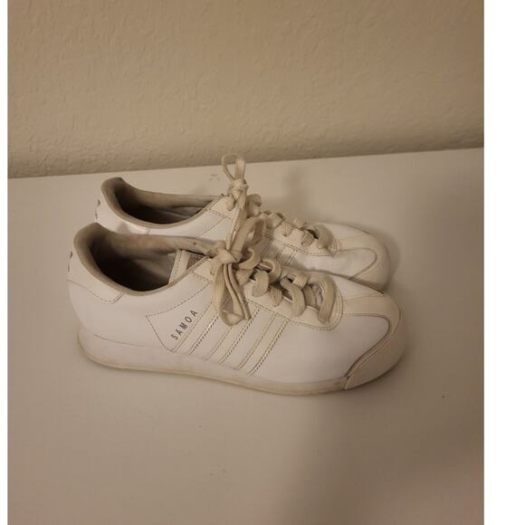 Adidas Samoa Triple White Retro Soccer Athletic Sneakers Shoes Mens size 6 - Picture 1 of 7